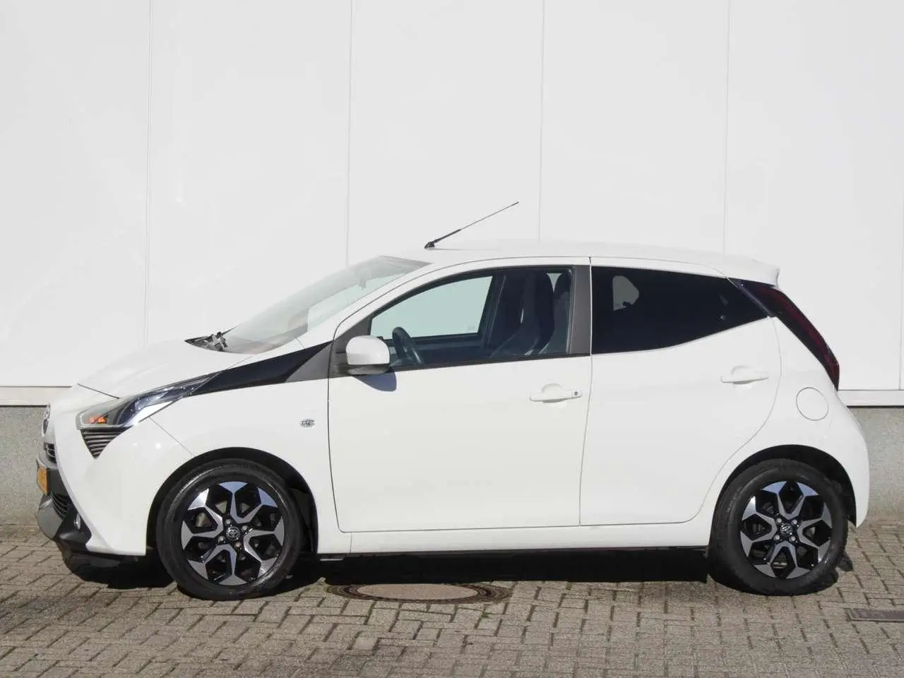 Photo 1 : Toyota Aygo 2018 Petrol