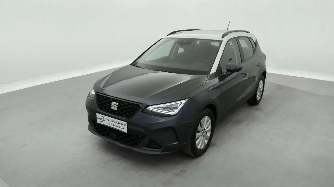 Photo 1 : Seat Arona 2023 Petrol