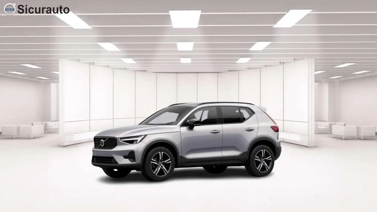 Photo 1 : Volvo Xc40 2024 Hybride