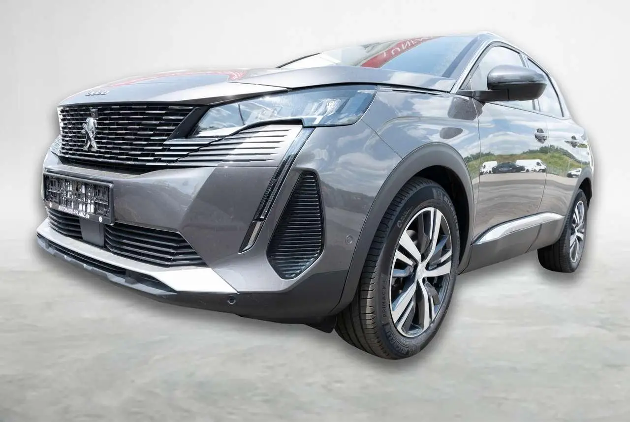 Photo 1 : Peugeot 3008 2022 Essence