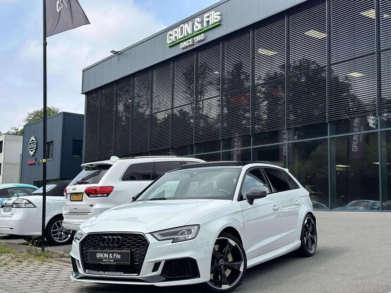 Photo 1 : Audi Rs3 2019 Essence