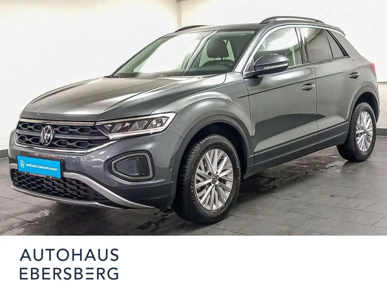 Photo 1 : Volkswagen T-roc 2023 Essence