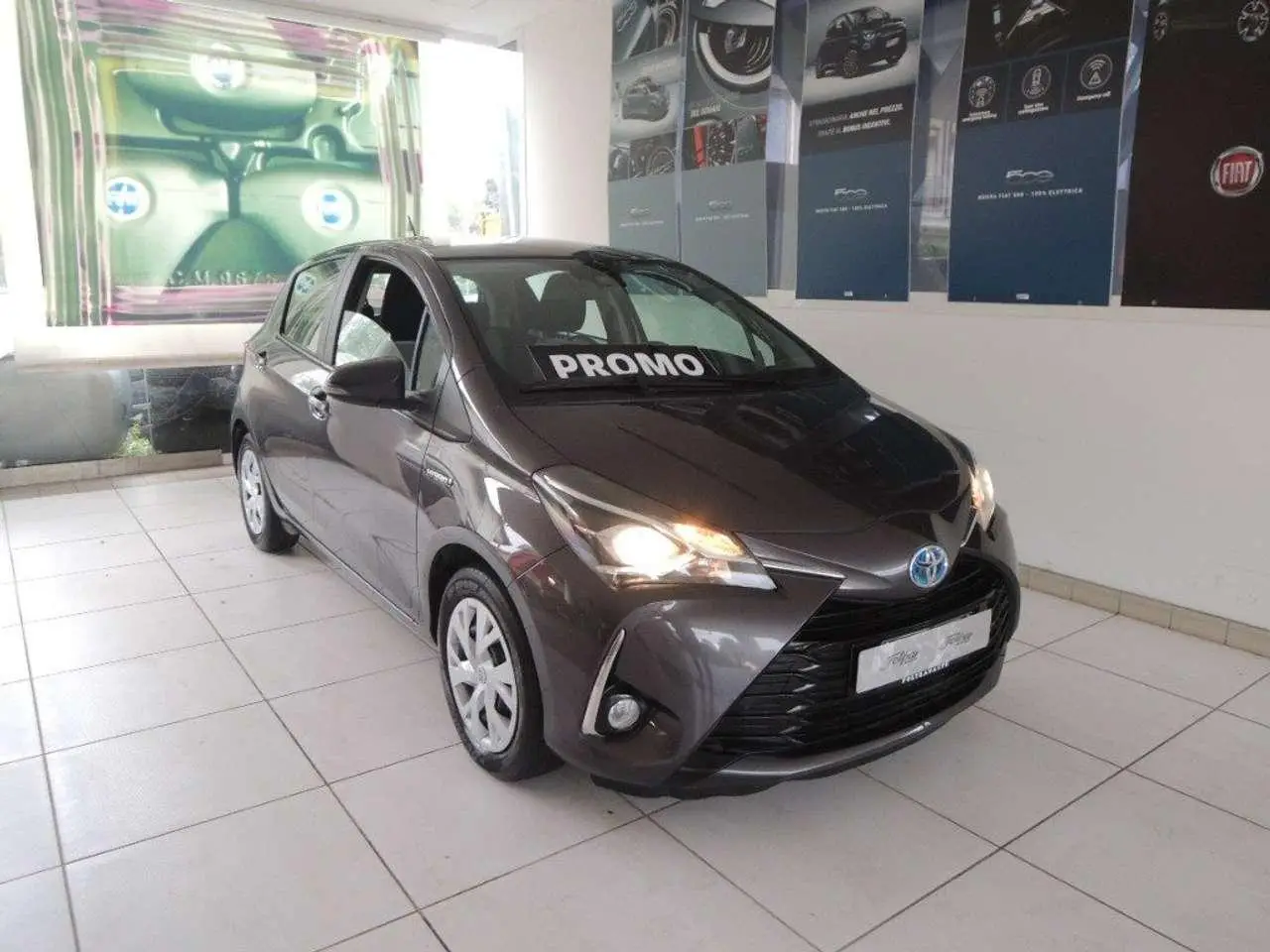 Photo 1 : Toyota Yaris 2019 Hybrid