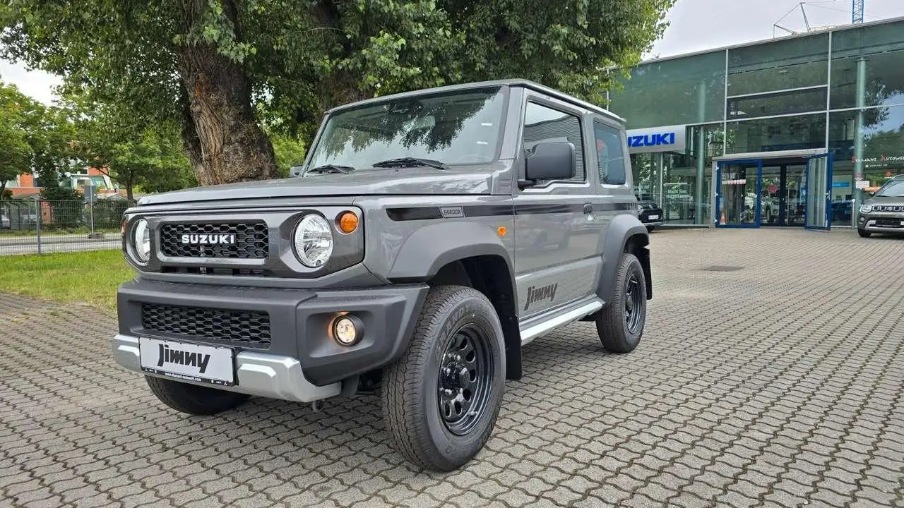 Photo 1 : Suzuki Jimny 2024 Petrol