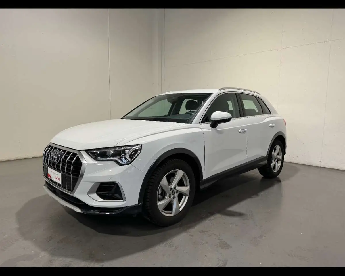 Photo 1 : Audi Q3 2022 Diesel