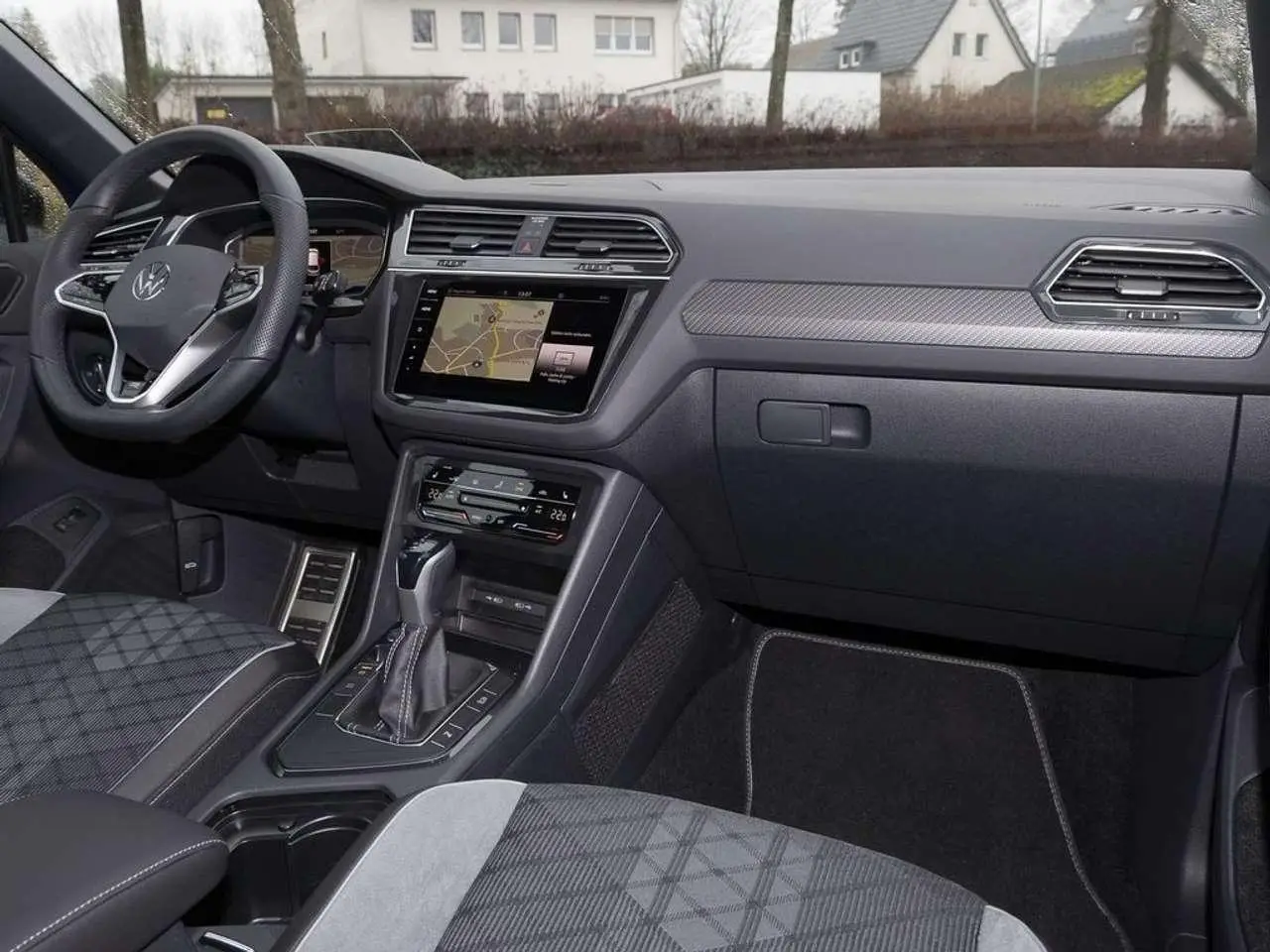 Photo 1 : Volkswagen Tiguan 2023 Petrol