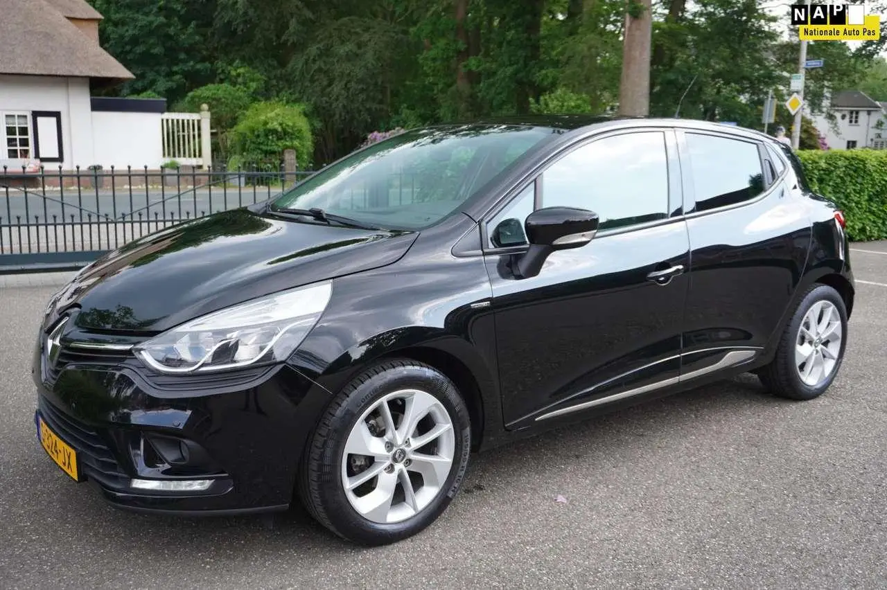 Photo 1 : Renault Clio 2017 Petrol