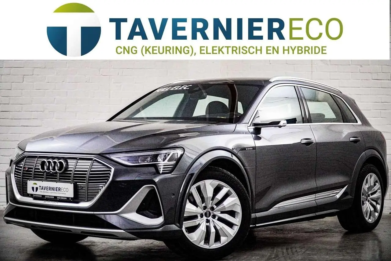 Photo 1 : Audi E-tron 2021 Électrique