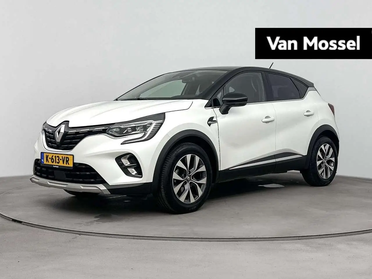 Photo 1 : Renault Captur 2021 Essence