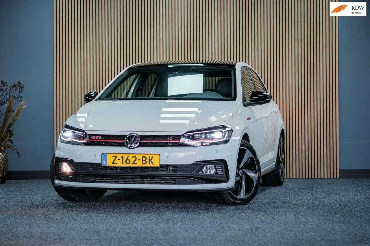 Photo 1 : Volkswagen Polo 2020 Essence