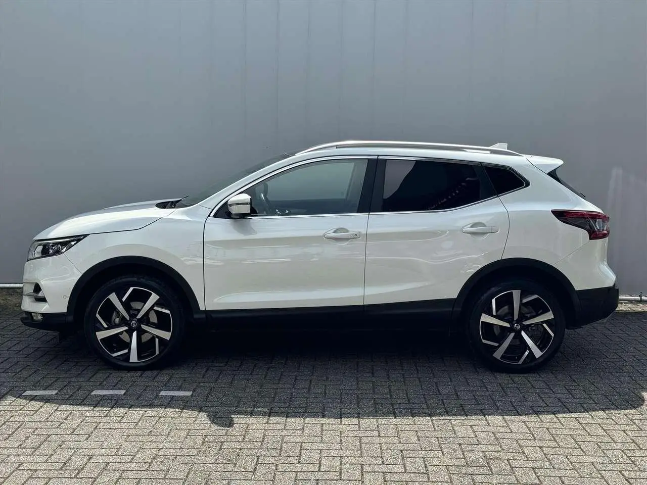 Photo 1 : Nissan Qashqai 2019 Petrol