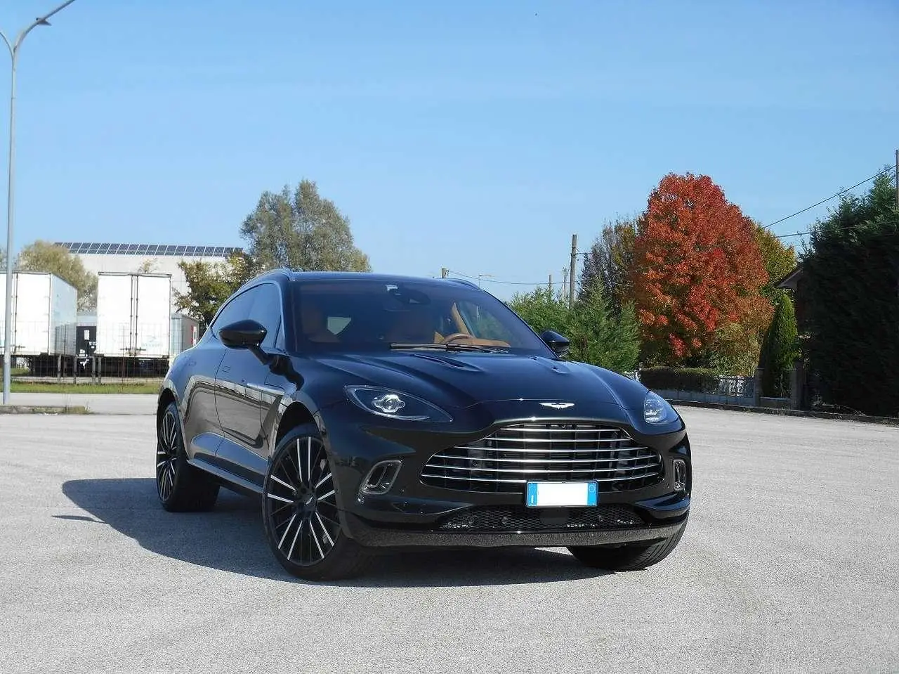 Photo 1 : Aston Martin Dbx 2022 Essence