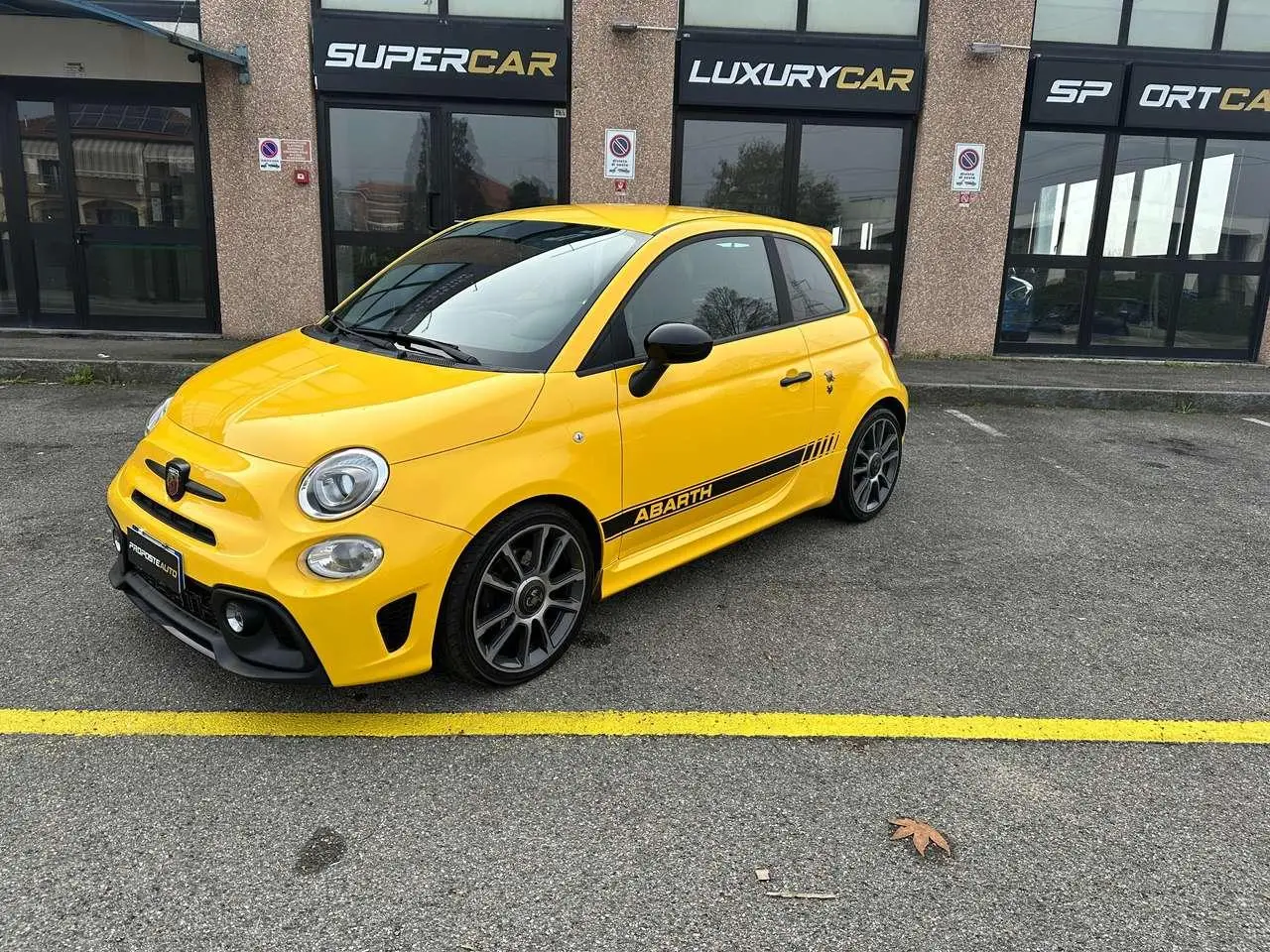 Photo 1 : Abarth 595 2017 Essence