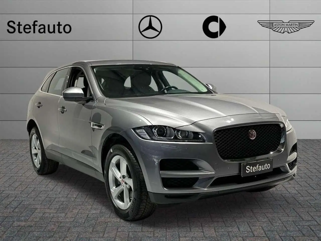 Photo 1 : Jaguar F-pace 2021 Diesel