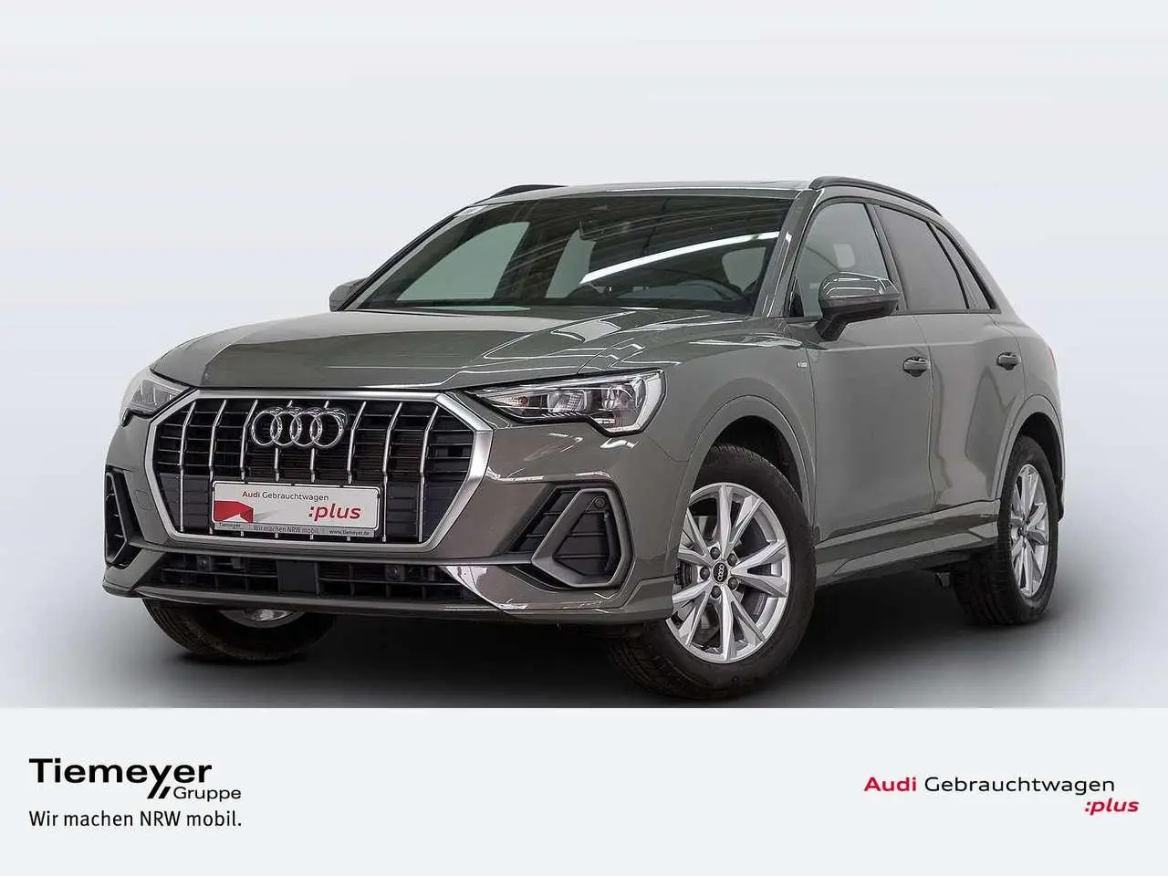 Photo 1 : Audi Q3 2023 Petrol