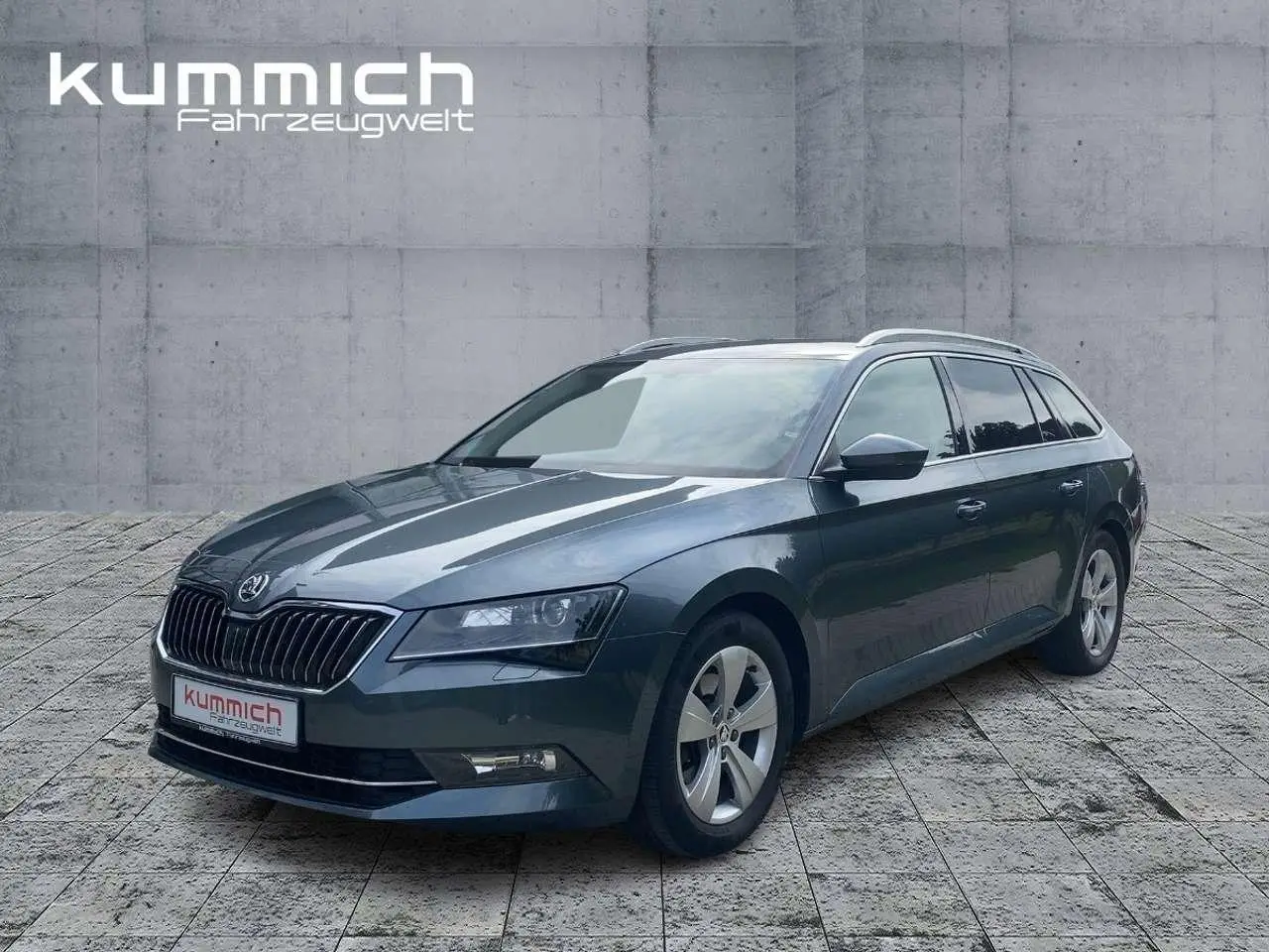 Photo 1 : Skoda Superb 2018 Petrol