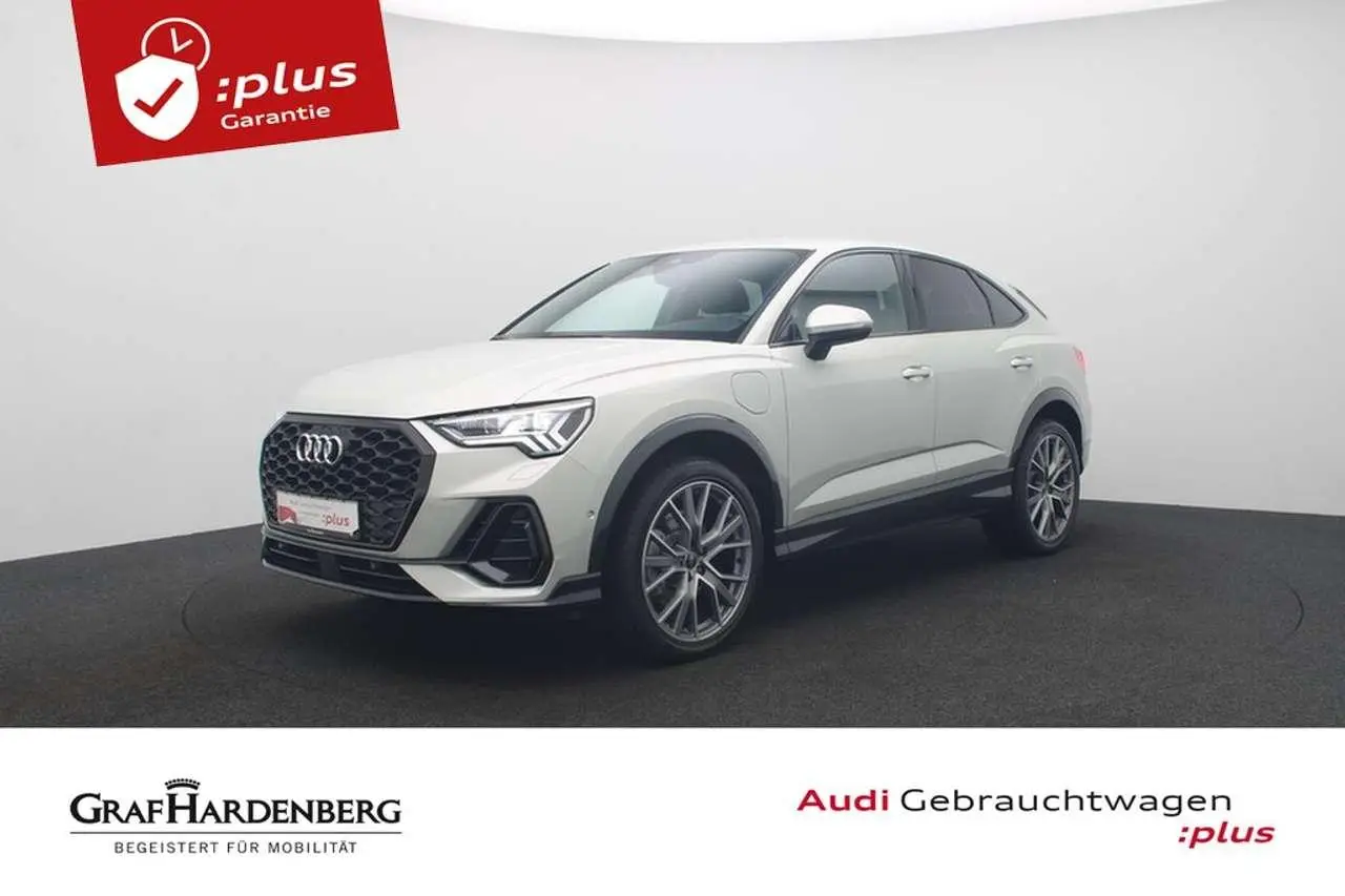 Photo 1 : Audi Q3 2023 Hybride