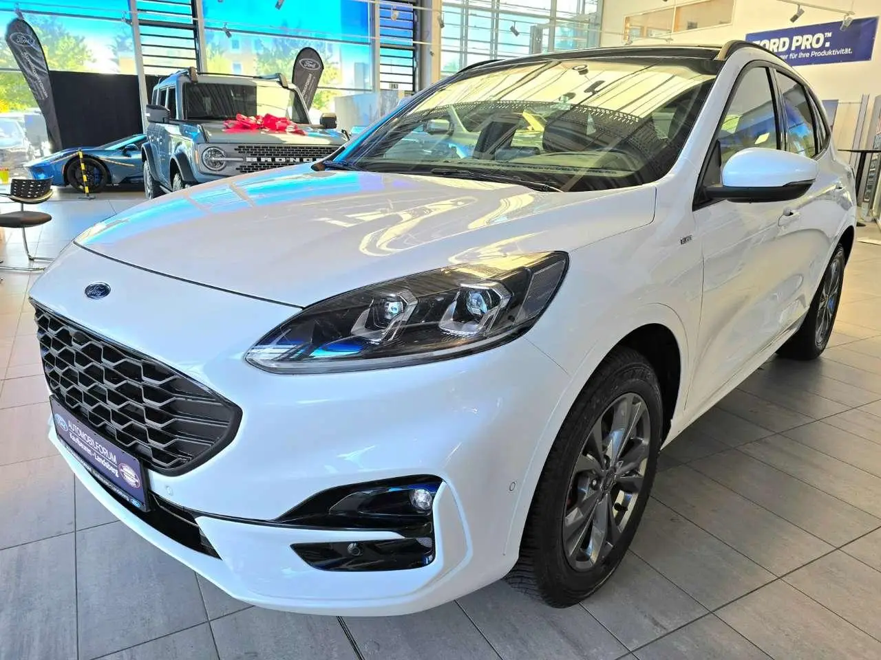 Photo 1 : Ford Kuga 2021 Hybrid