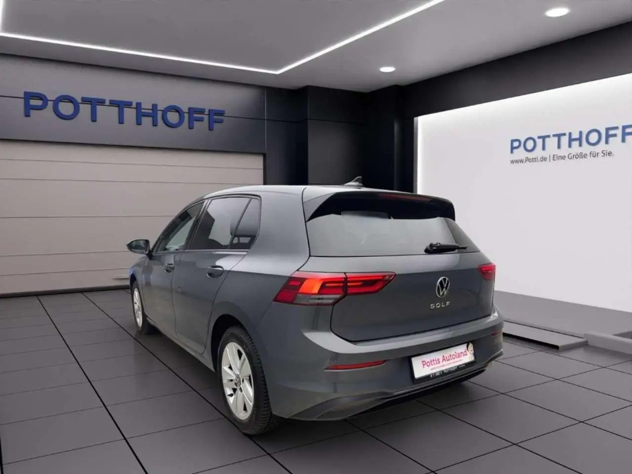 Photo 1 : Volkswagen Golf 2020 Petrol