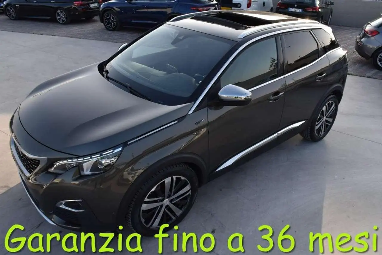 Photo 1 : Peugeot 3008 2018 Diesel