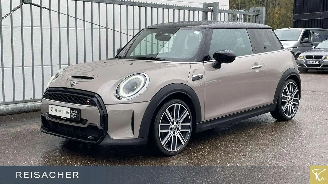 Photo 1 : Mini Cooper 2022 Petrol