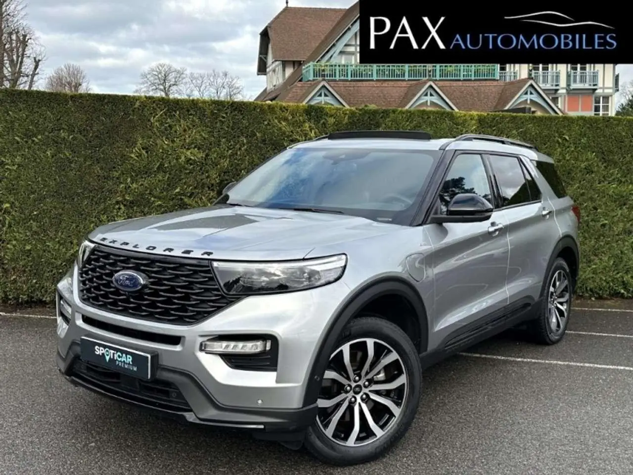 Photo 1 : Ford Explorer 2020 Autres