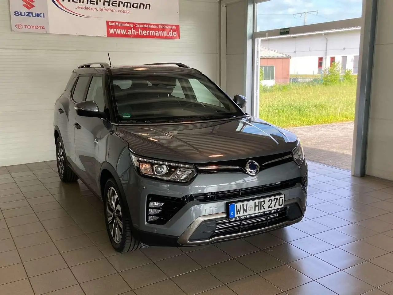 Photo 1 : Ssangyong Tivoli 2023 Petrol