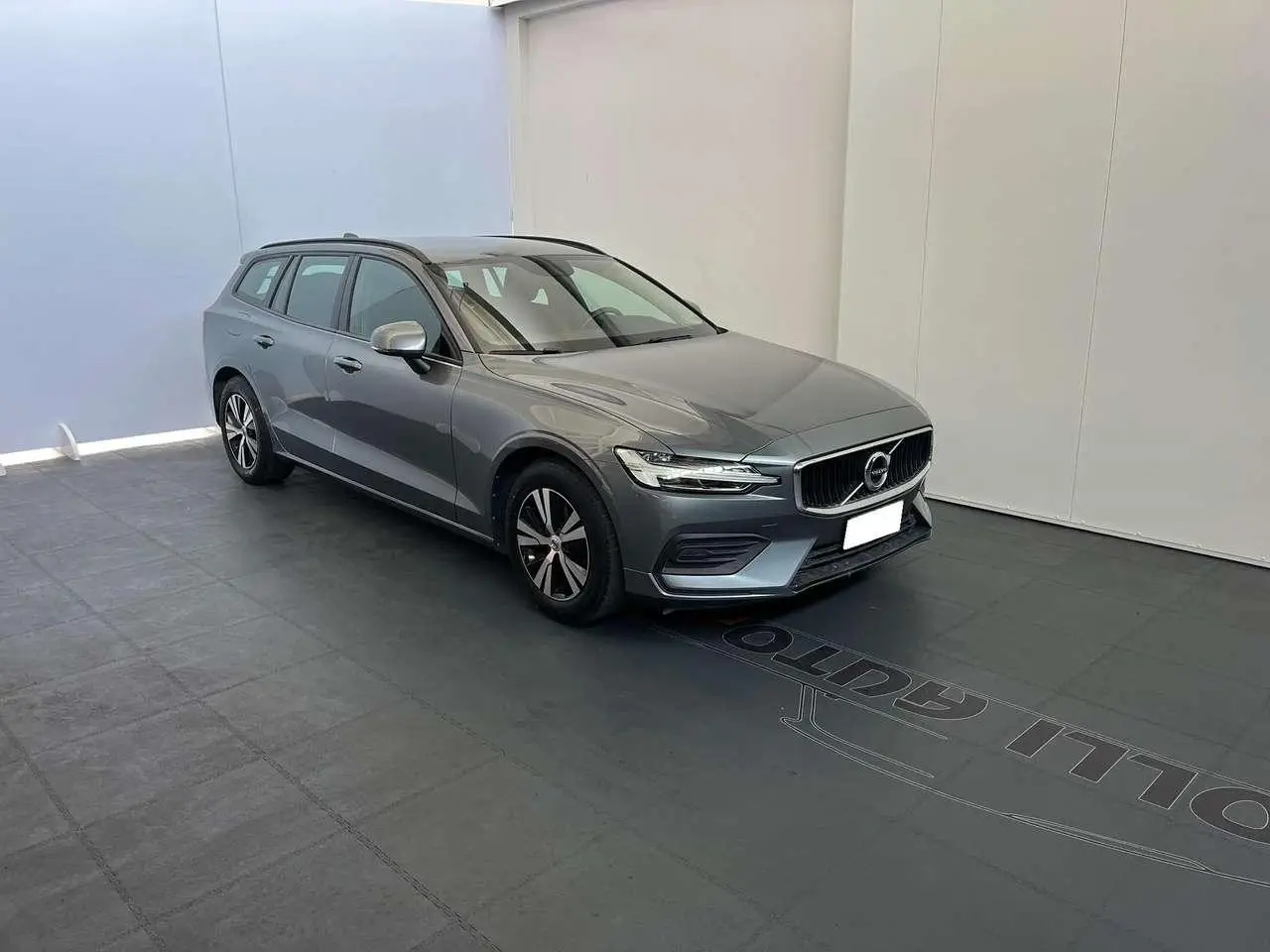 Photo 1 : Volvo V60 2019 Diesel