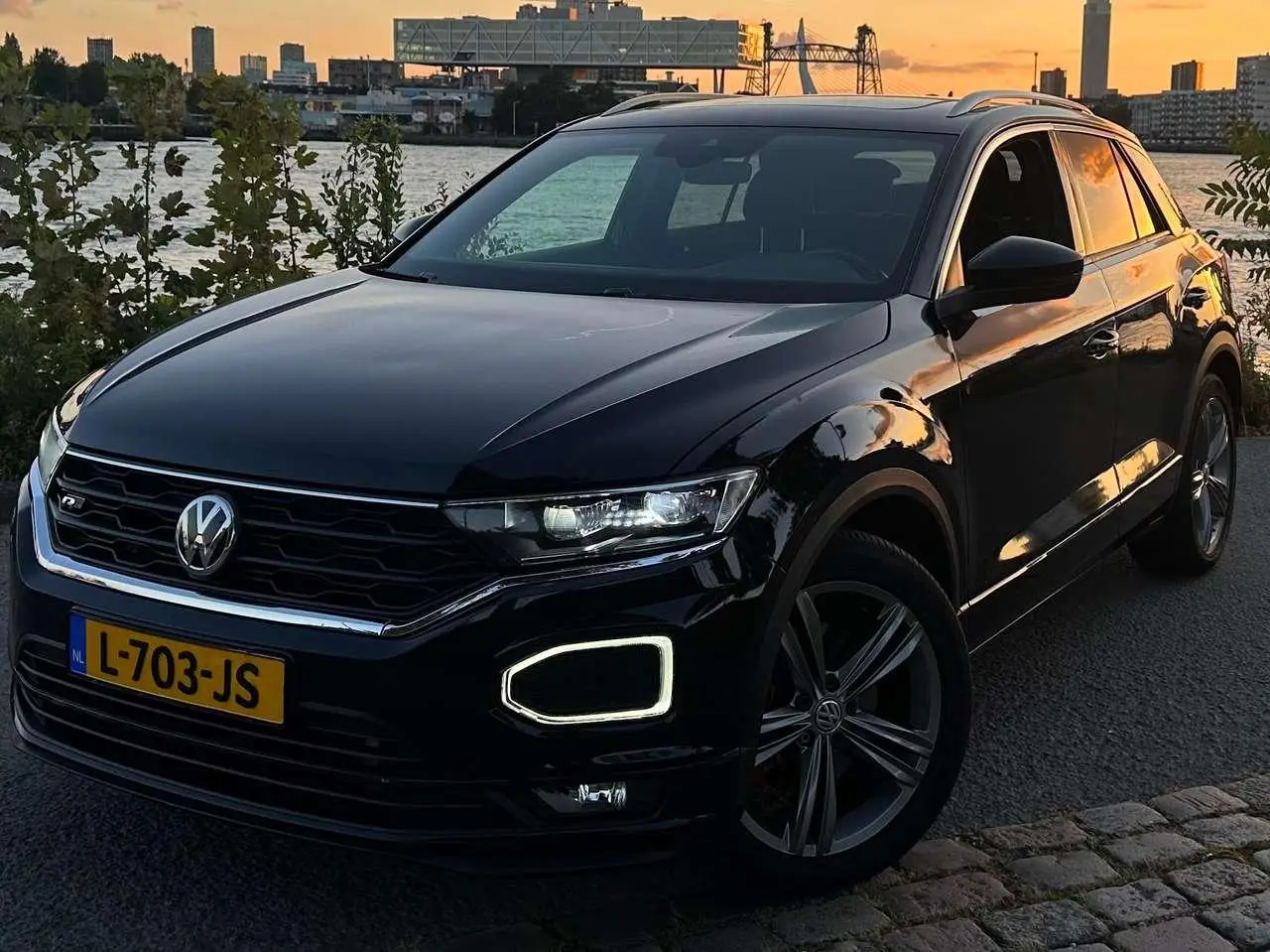 Photo 1 : Volkswagen T-roc 2020 Petrol