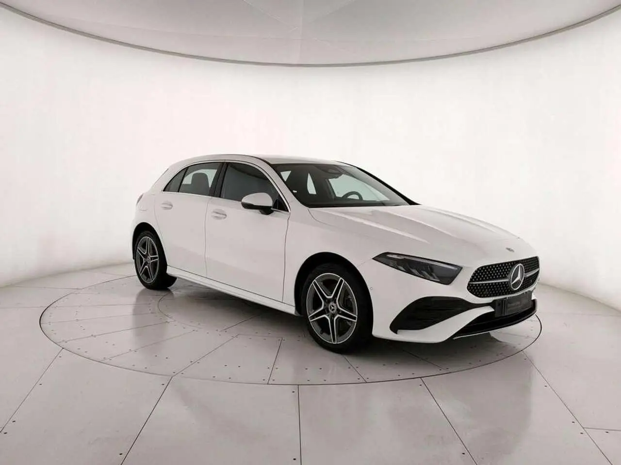 Photo 1 : Mercedes-benz Classe A 2023 Hybrid