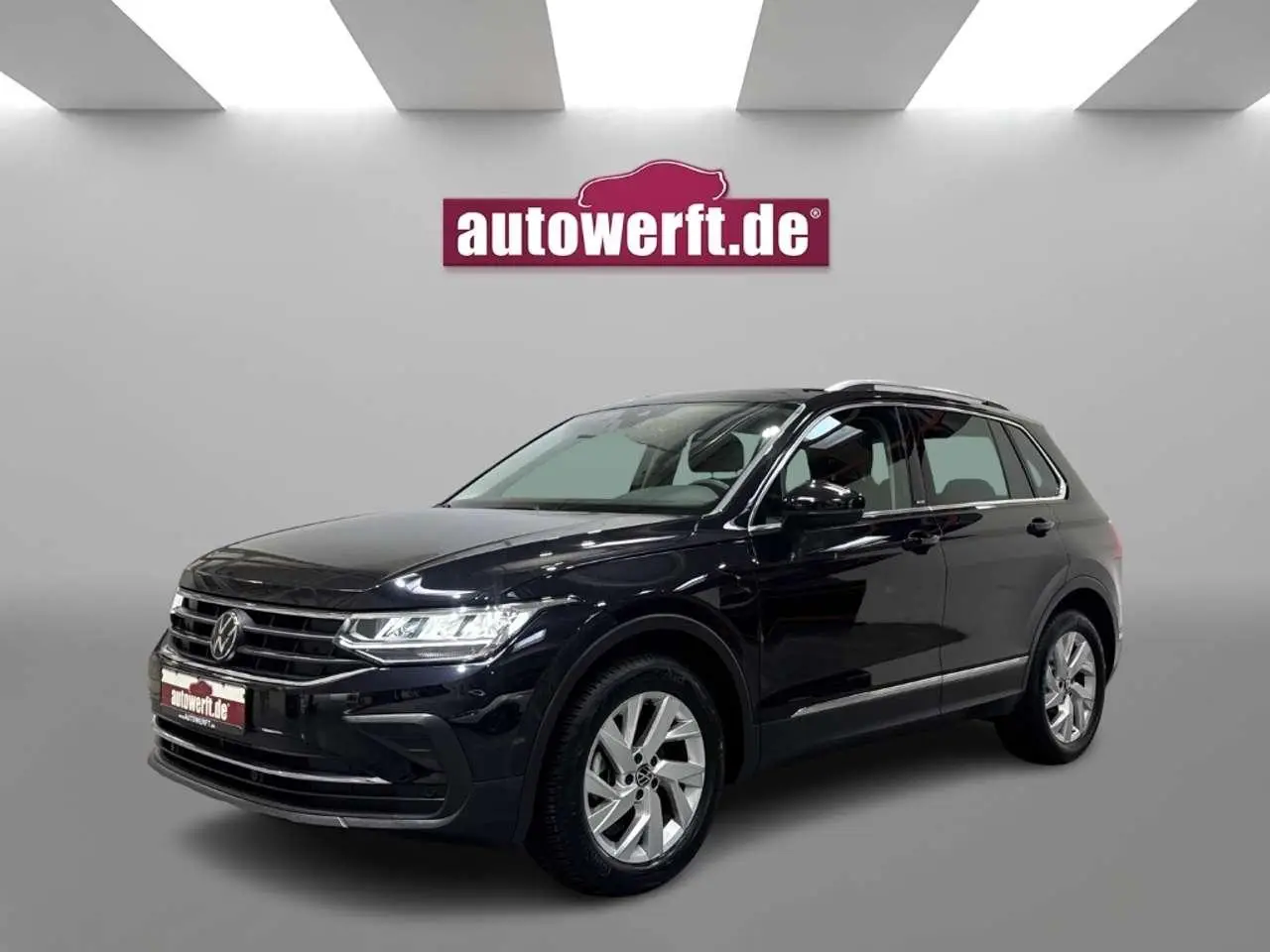 Photo 1 : Volkswagen Tiguan 2023 Essence