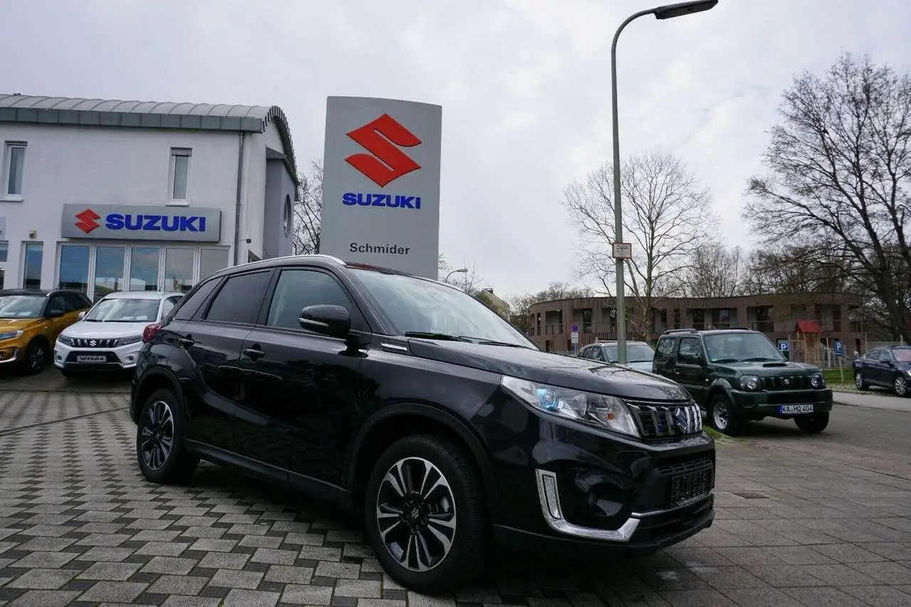 Photo 1 : Suzuki Vitara 2019 Petrol