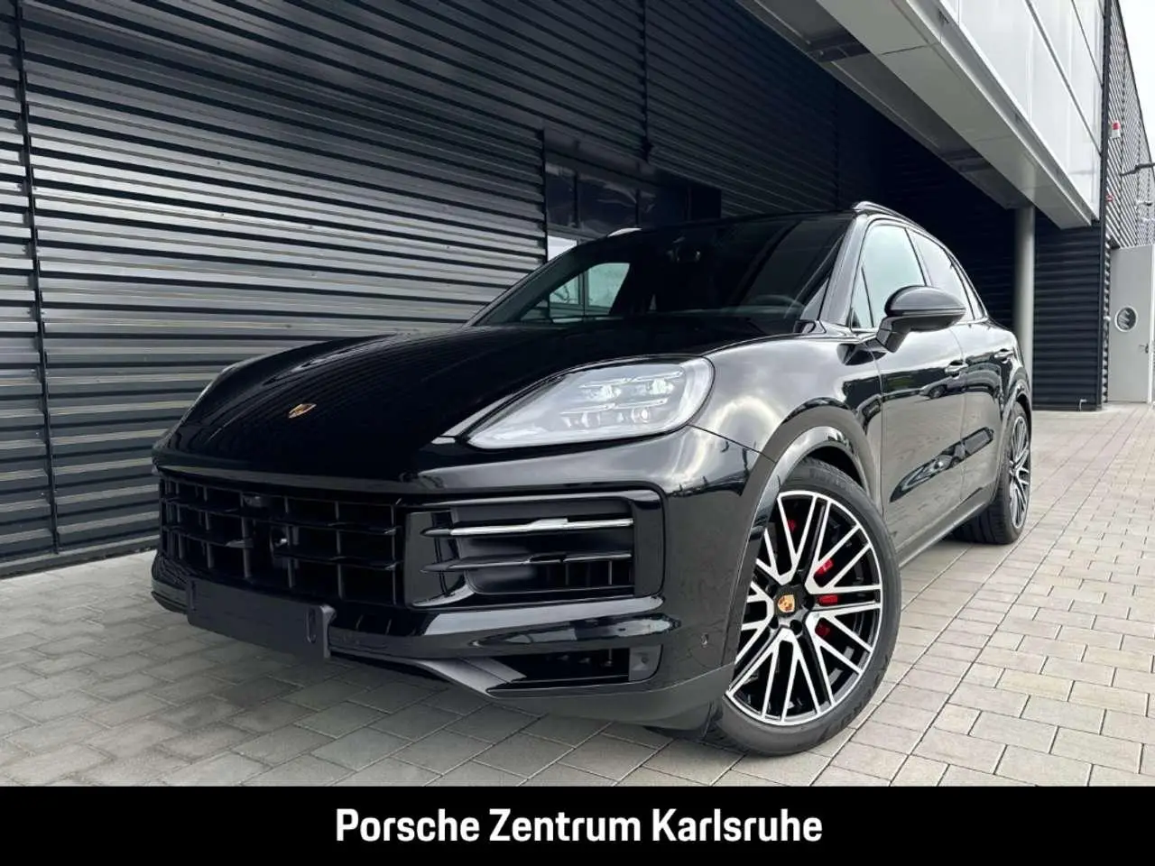 Photo 1 : Porsche Cayenne 2024 Essence