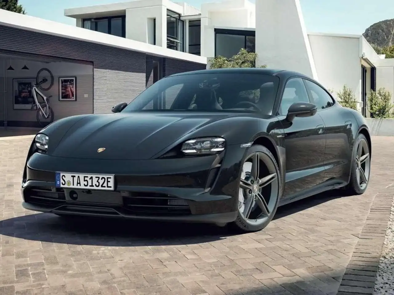 Photo 1 : Porsche Taycan 2022 Electric