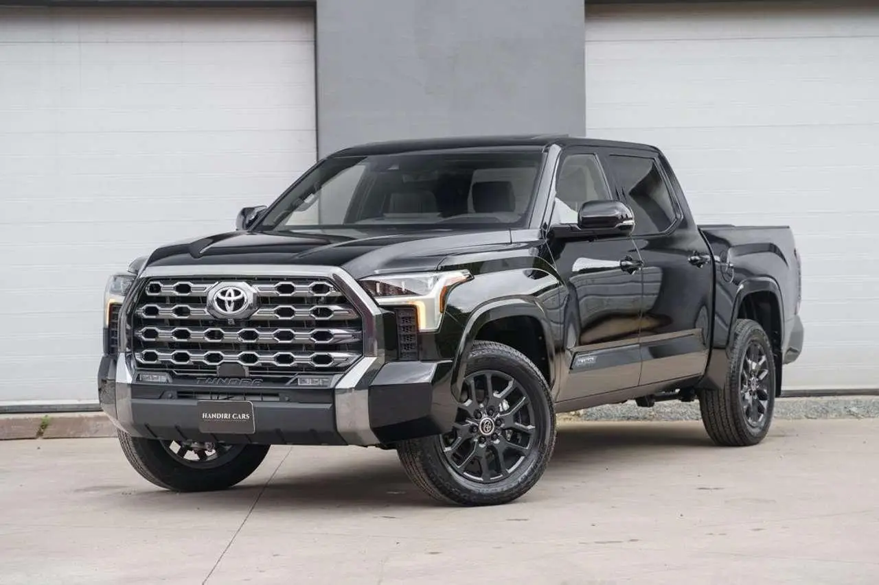 Photo 1 : Toyota Tundra 2024 Petrol