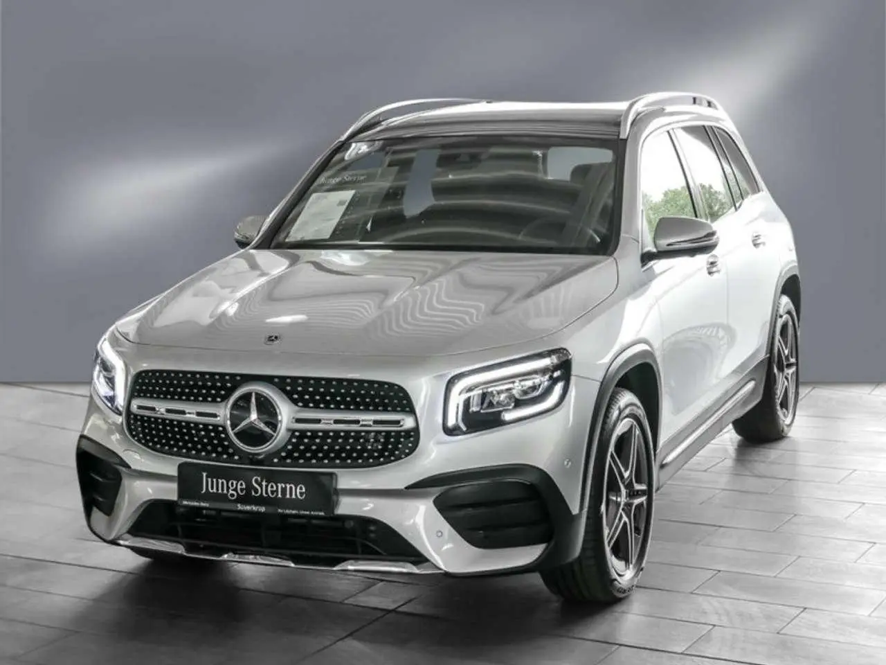 Photo 1 : Mercedes-benz Classe Glb 2023 Petrol