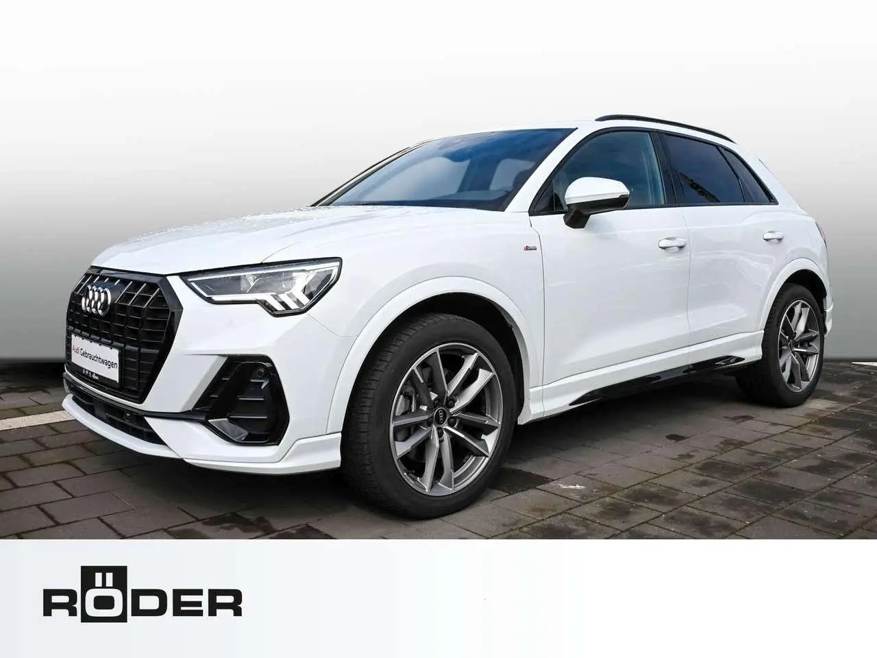 Photo 1 : Audi Q3 2021 Essence