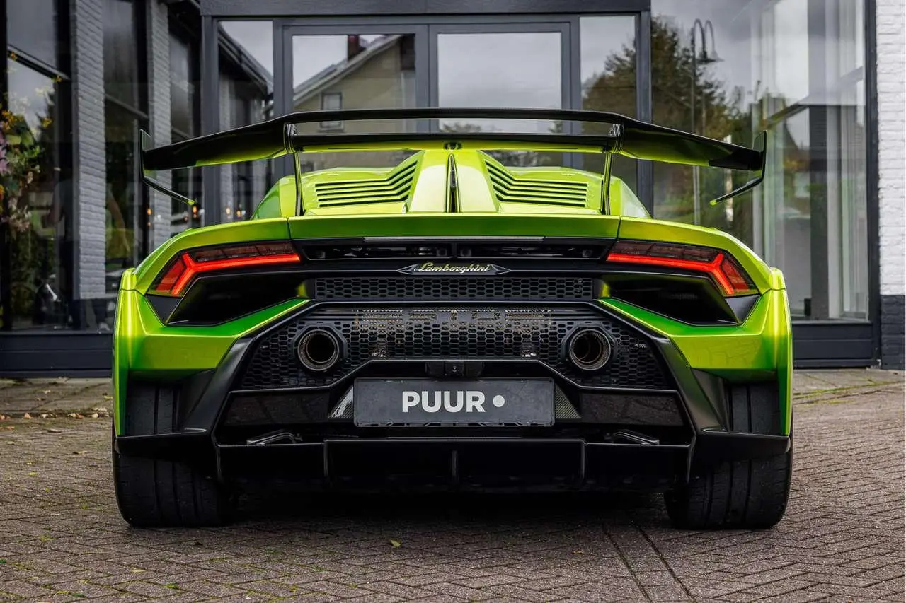 Photo 1 : Lamborghini Huracan 2024 Petrol