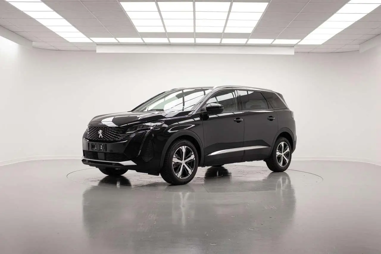 Photo 1 : Peugeot 5008 2024 Diesel