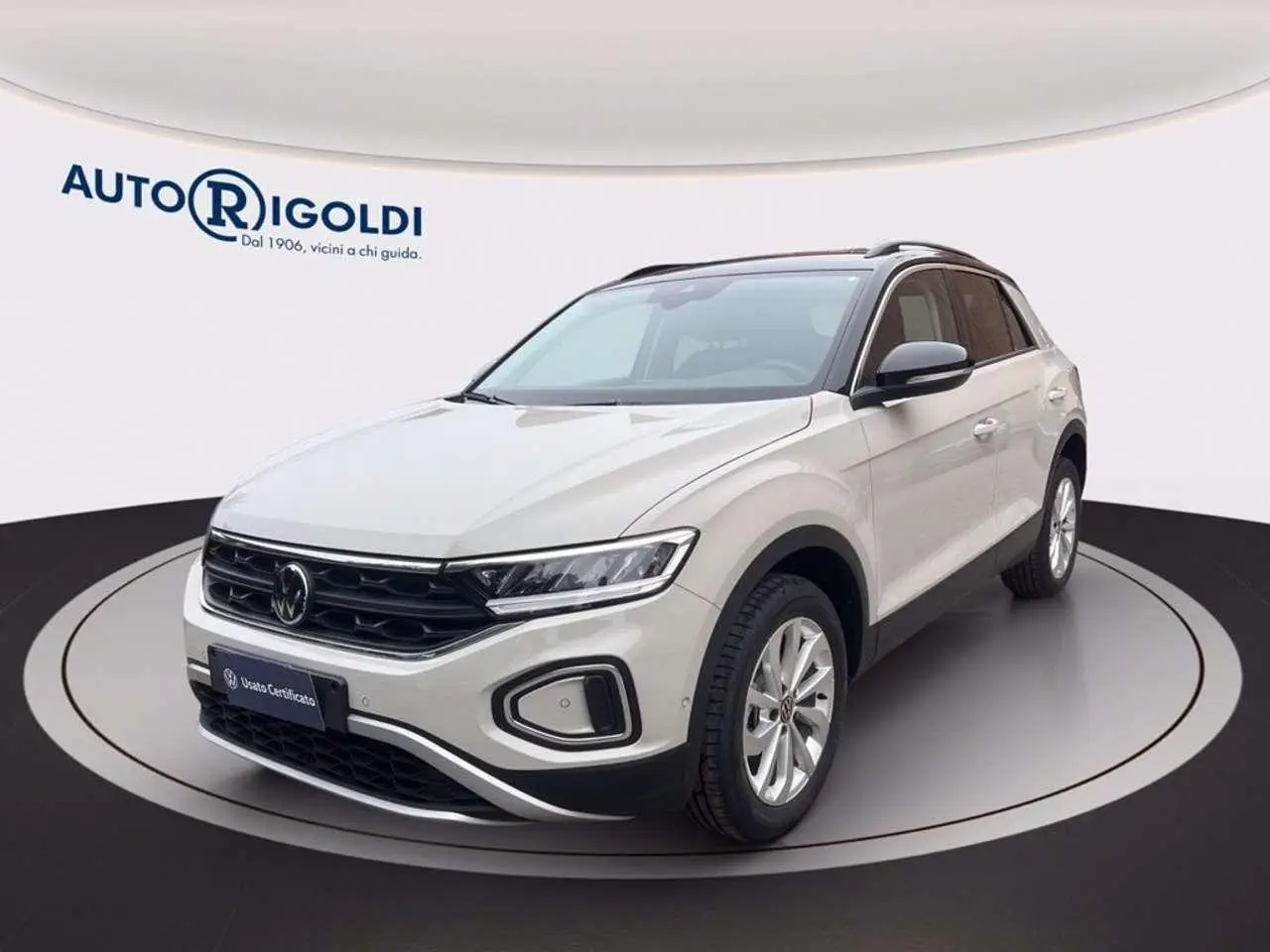 Photo 1 : Volkswagen T-roc 2024 Essence