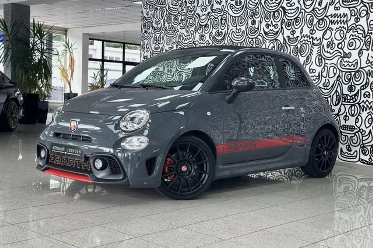 Photo 1 : Abarth 695 2017 Essence