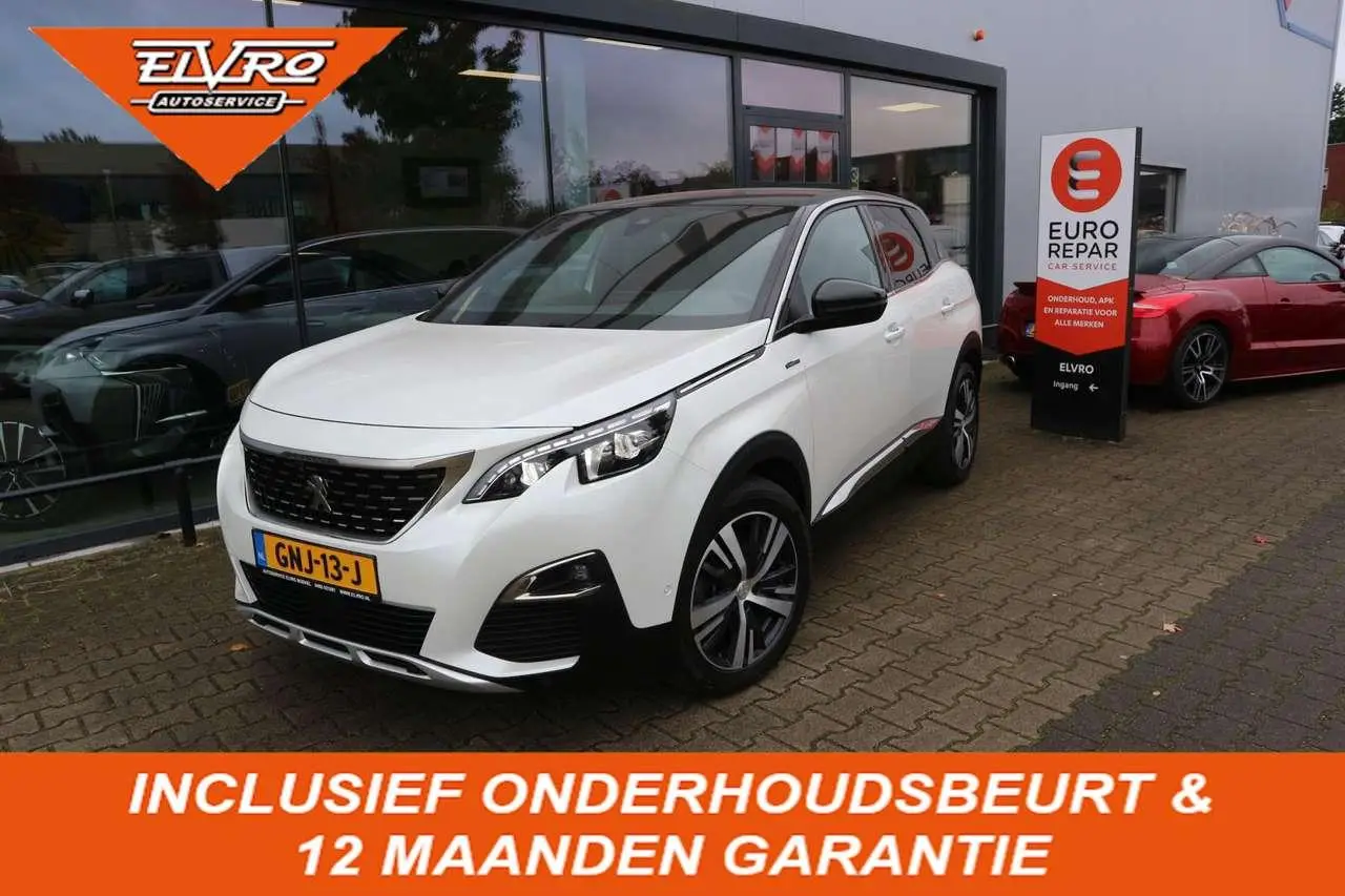 Photo 1 : Peugeot 3008 2017 Petrol