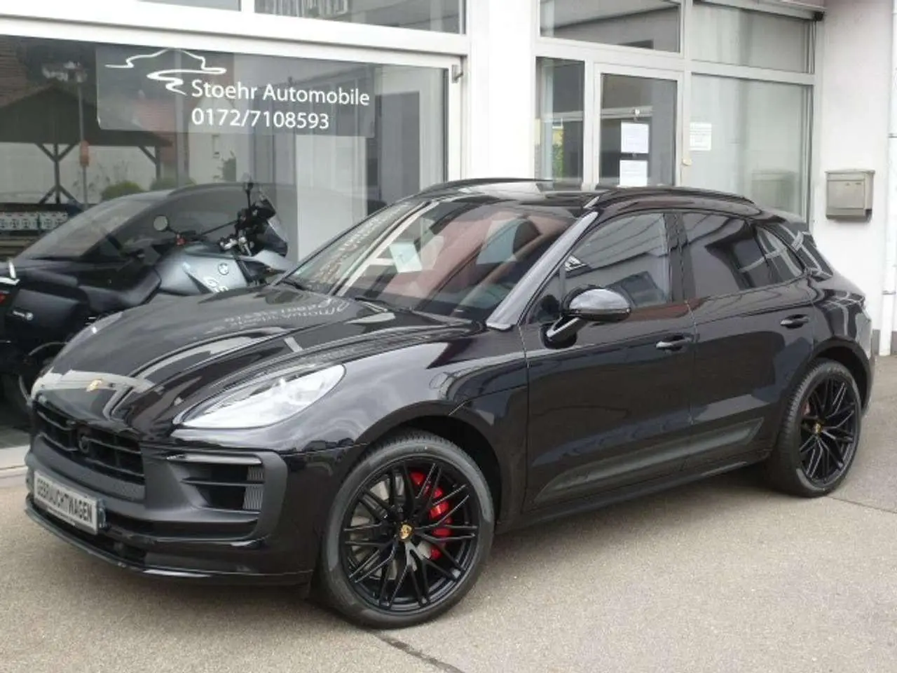 Photo 1 : Porsche Macan 2024 Petrol