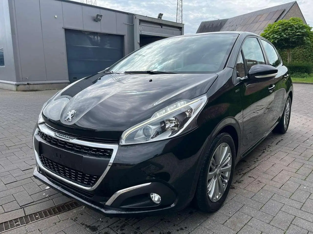 Photo 1 : Peugeot 208 2019 Essence