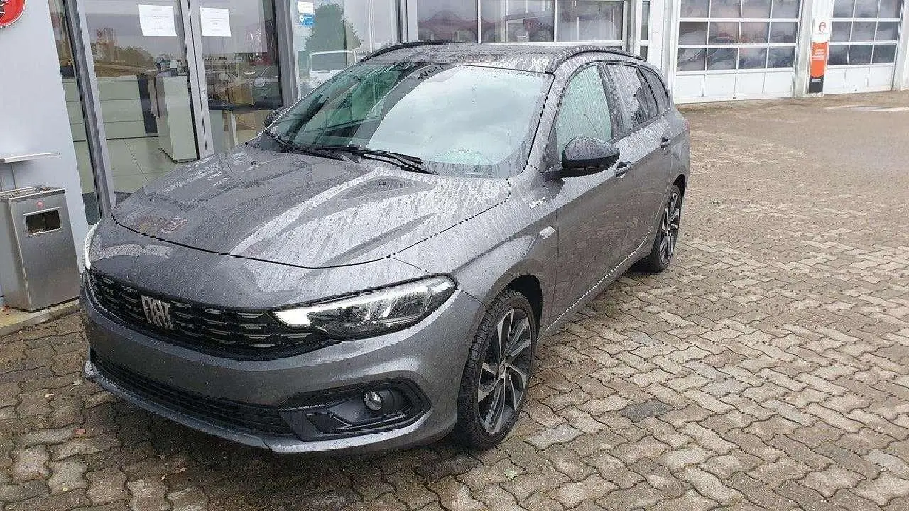 Photo 1 : Fiat Tipo 2023 Essence