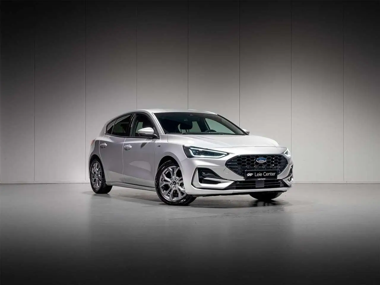 Photo 1 : Ford Focus 2023 Petrol