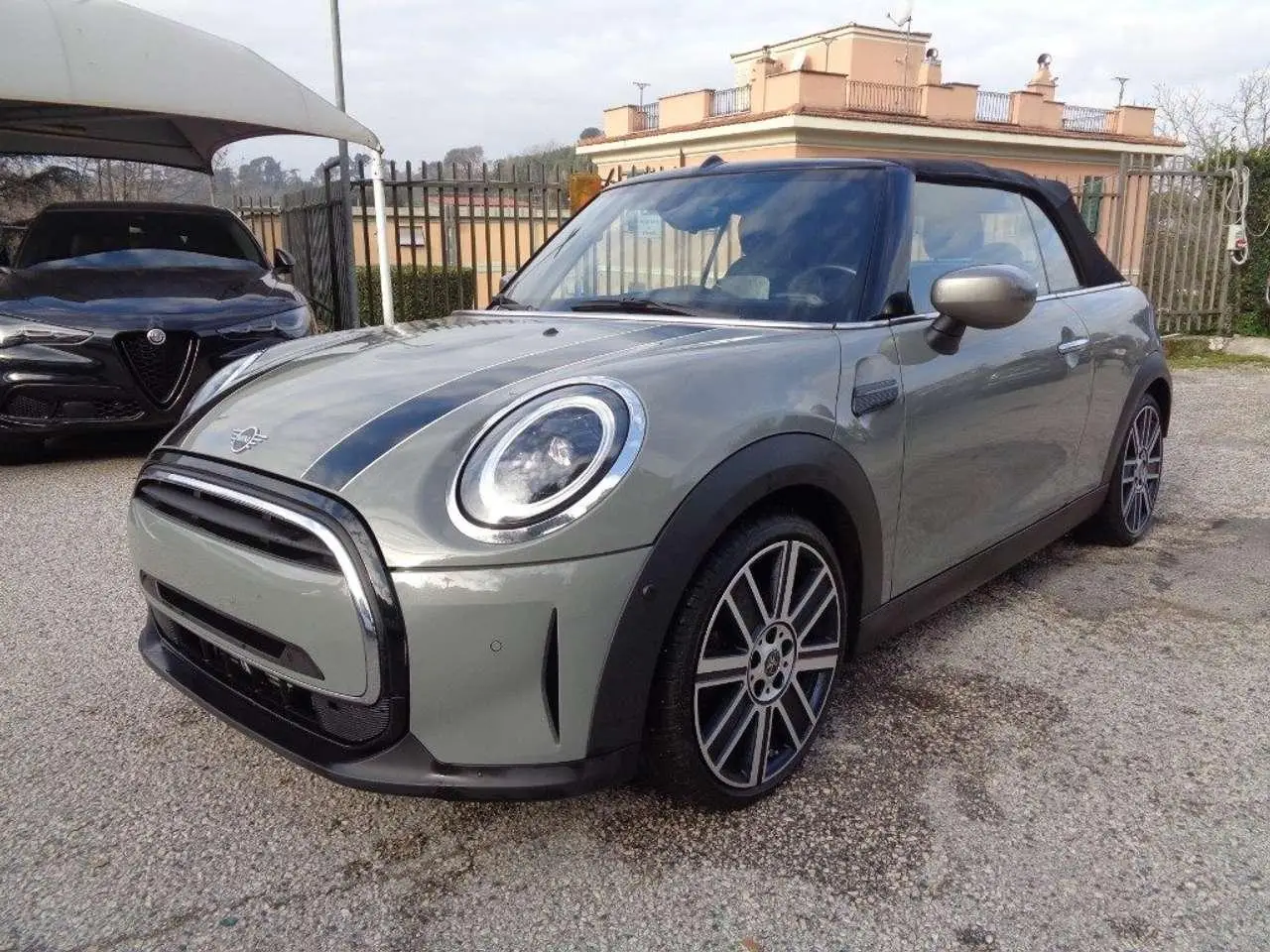 Photo 1 : Mini Cooper 2021 Petrol