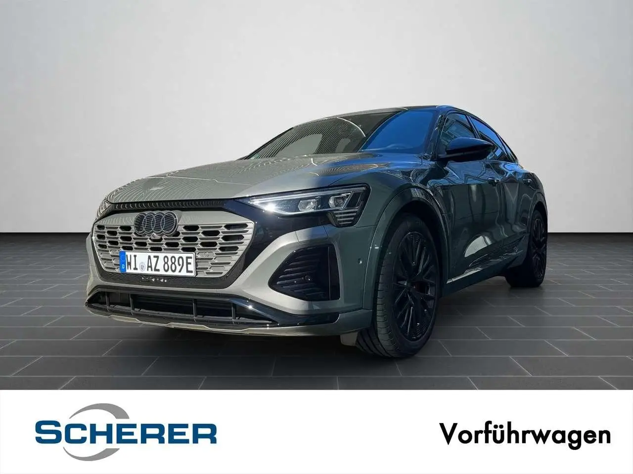 Photo 1 : Audi Q8 2024 Électrique