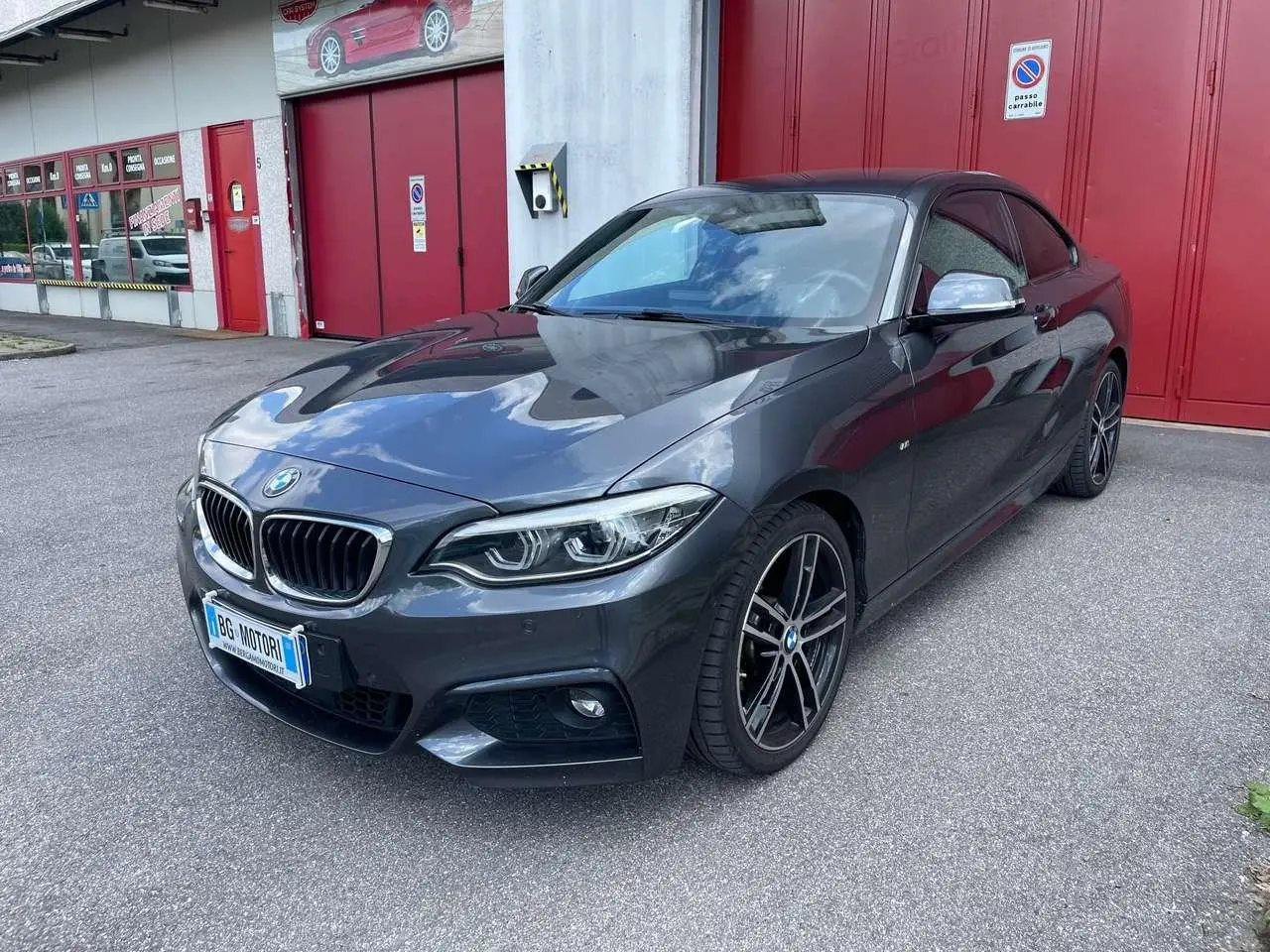 Photo 1 : Bmw Serie 2 2018 Diesel