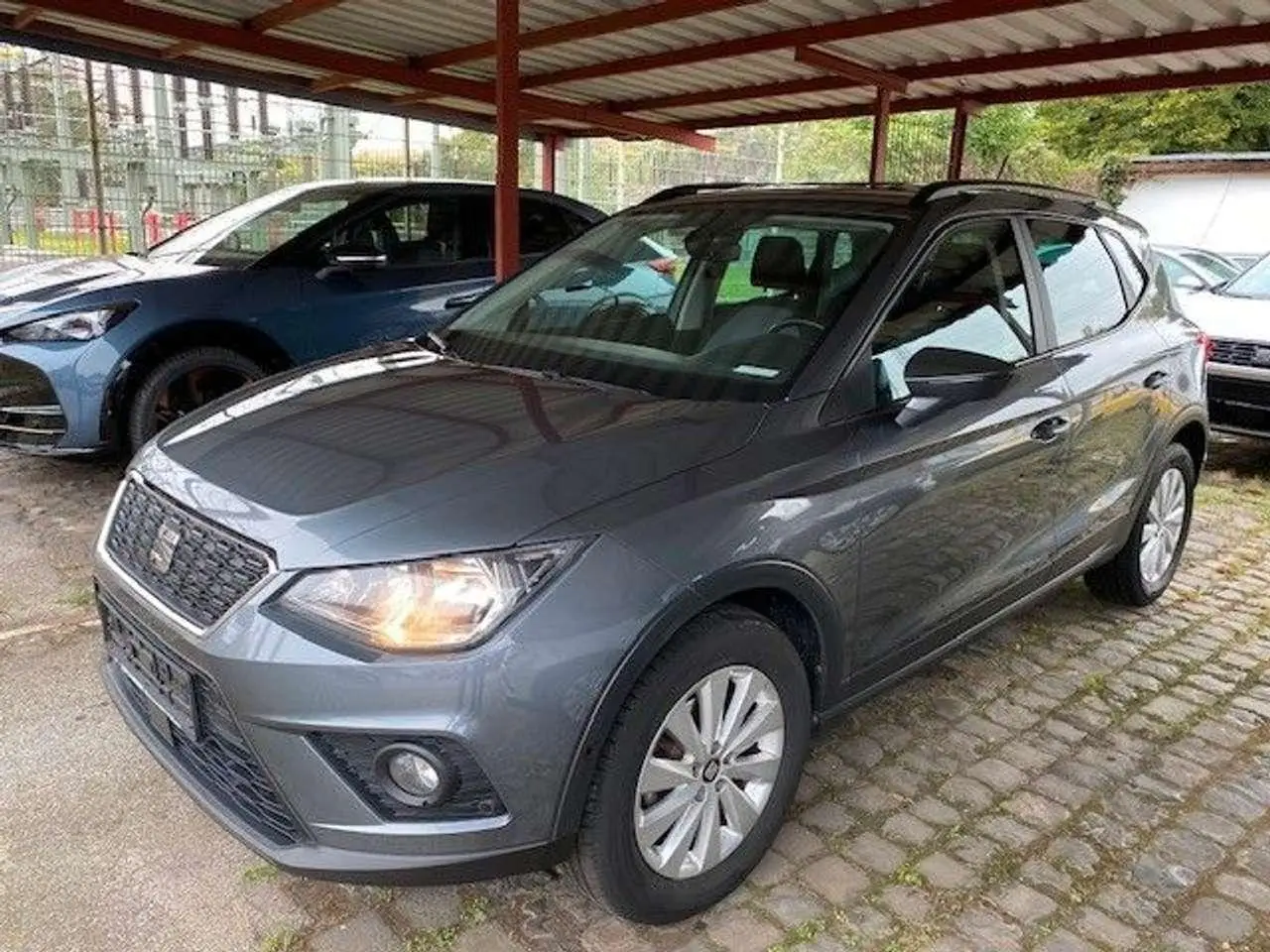 Photo 1 : Seat Arona 2018 Petrol